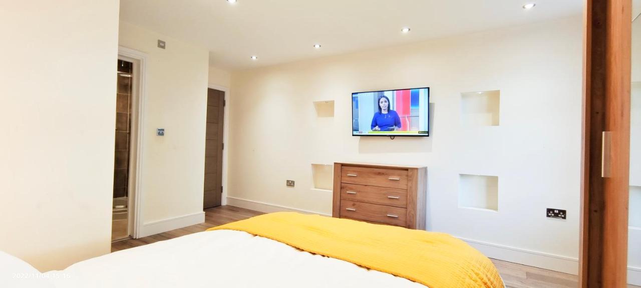 Ferienwohnung First Floor Flat 1 Northwood London Exterior foto